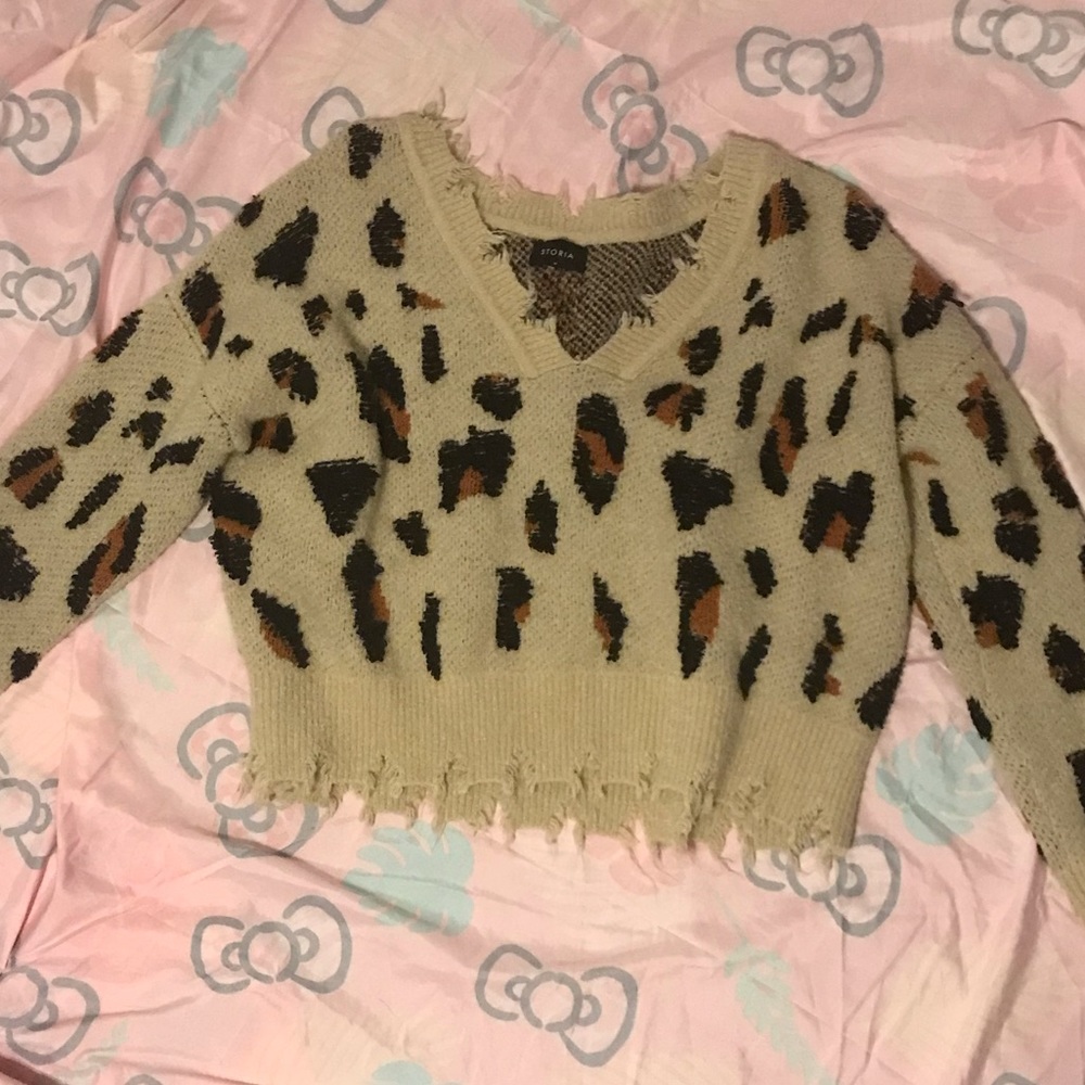 Leopard cropped sweater